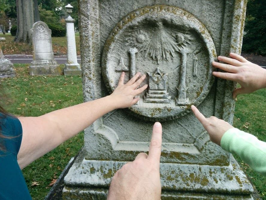 Grave Hop 2017